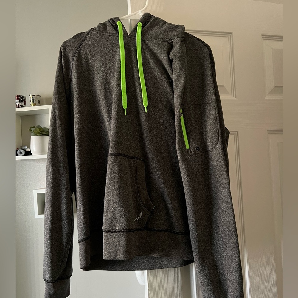 Gray sweatshirt